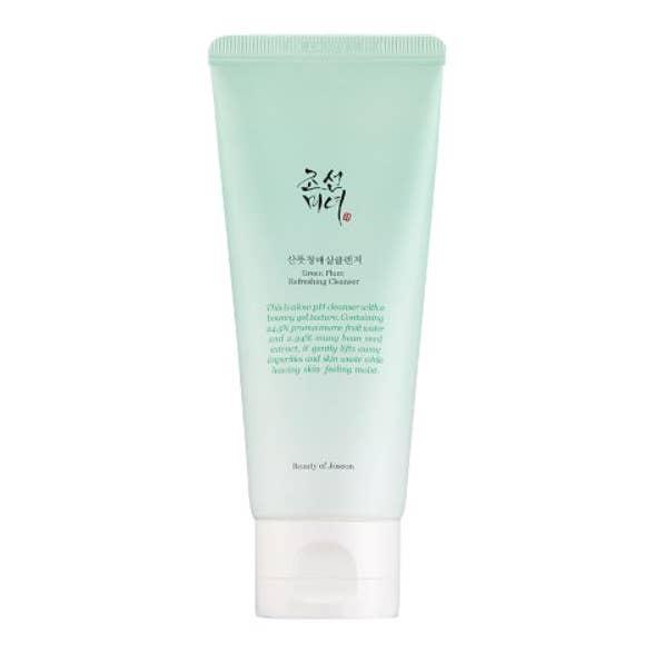 Green Plum Refreshing Cleanser